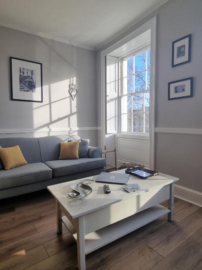 Park View Two-Bedroom Apartment Bath Luaran gambar